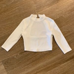 White quarter sleeve top